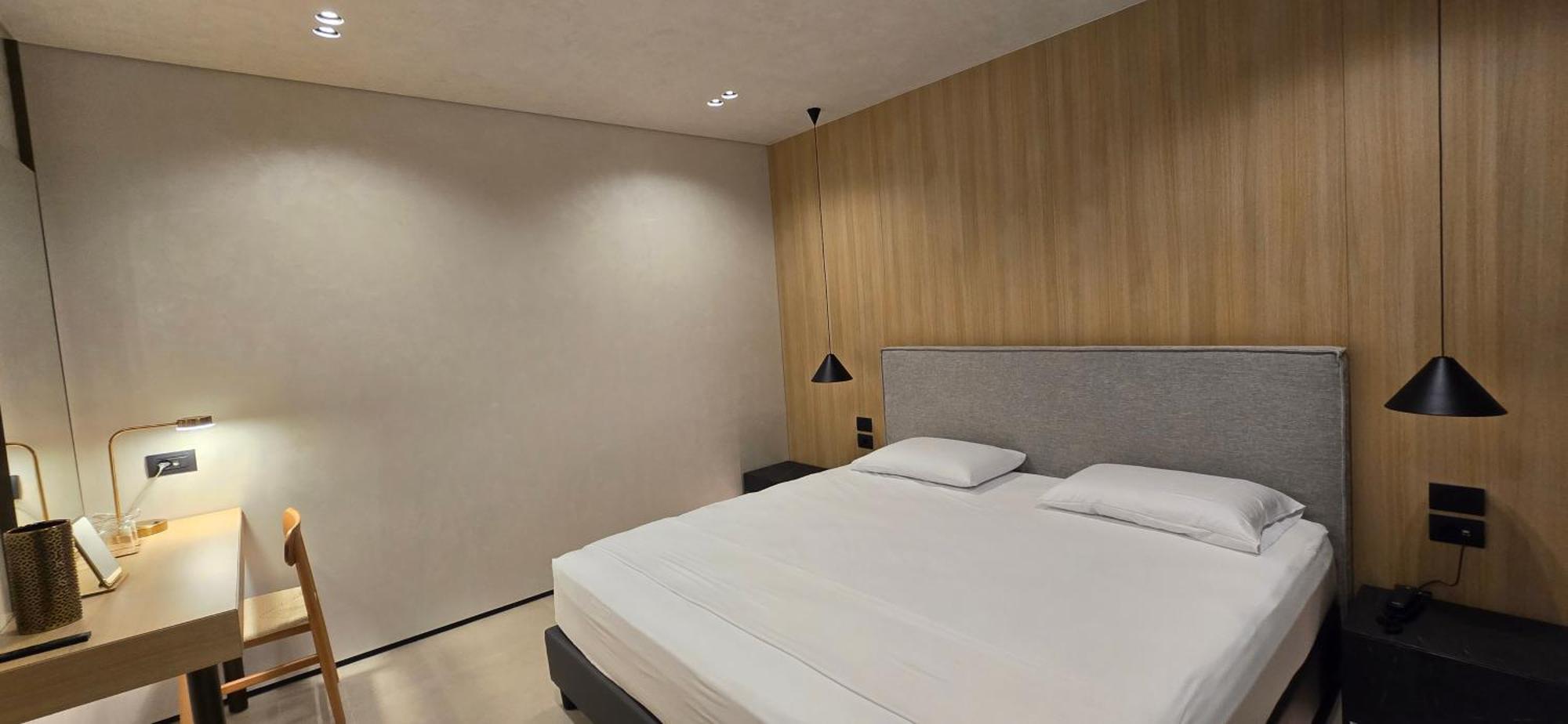 Lion Gate Hotel Sarande Exterior photo